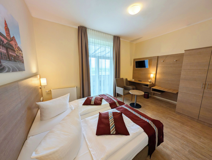 Bedroom 18