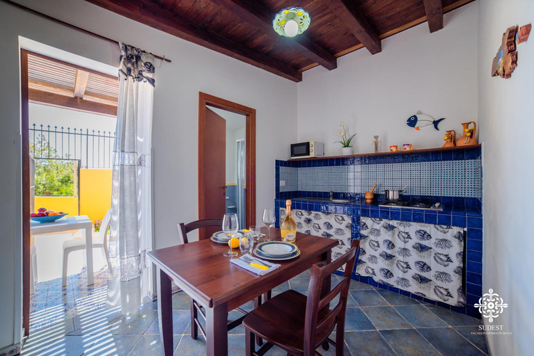 Others 5, Residenza Ilios, Agrigento