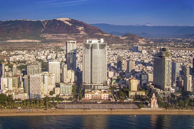 LYN Panorama Beachfront Studio, Nha Trang