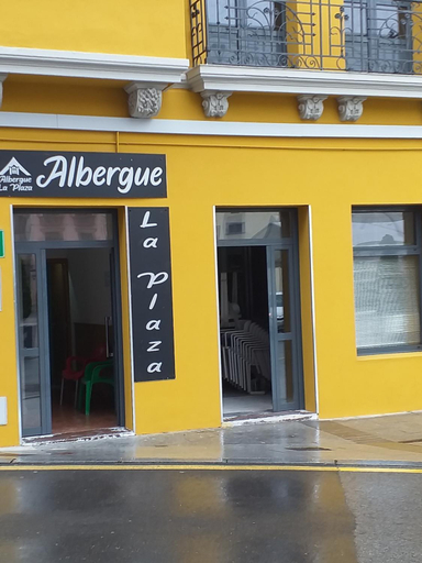 Others 5, Albergue La Plaza, Asturias