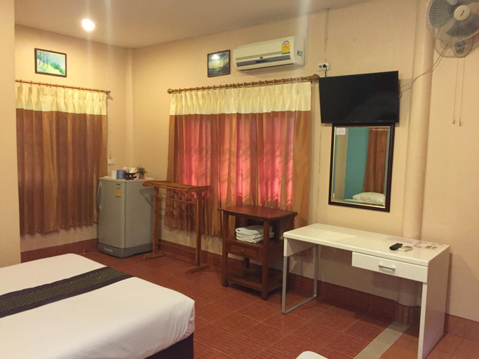 Bedroom 12