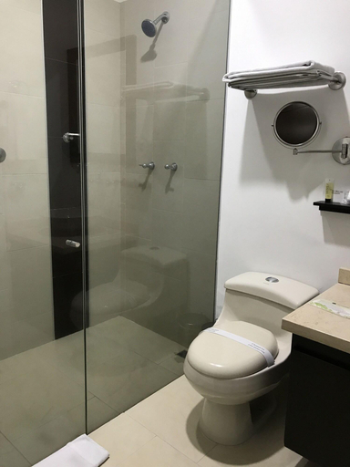Bathroom 4, Hotel Casa Farallones, Santiago de Cali