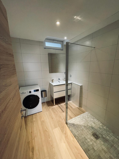 Shower 3, Gites intemporels d'Alsace, Haut-Rhin