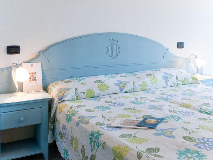 Bedroom 2, Apartment Comfort-1 by Interhome, Livorno