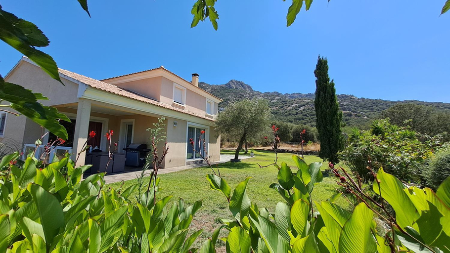Others 3, Tres belle villa piscine jacuzzi grande propriete 10 pers, Haute-Corse