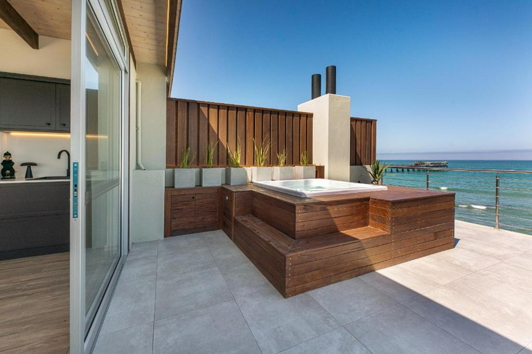 Sport & Beauty 5, The Pearls Beach Pods, Swakopmund