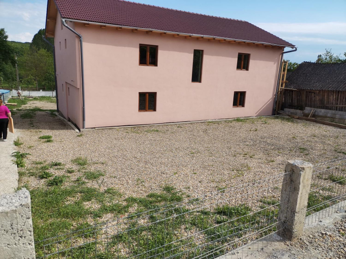 Others 3, CASA BIA CRIBO Sannicolau de Munte - bai termale, Sacueni