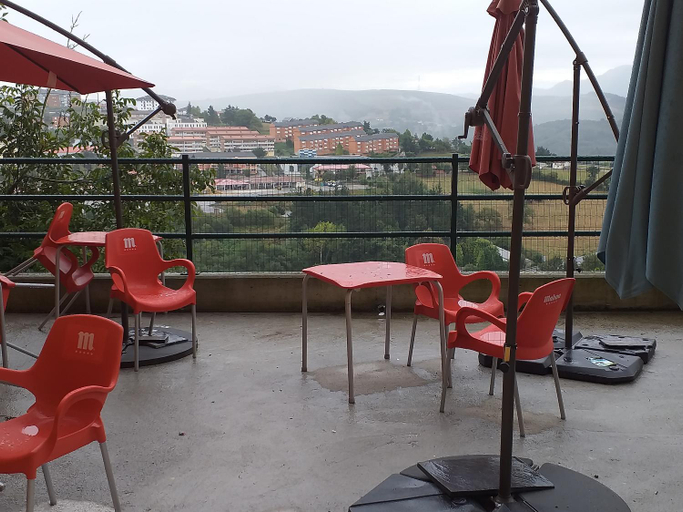 Others 4, Albergue La Plaza, Asturias