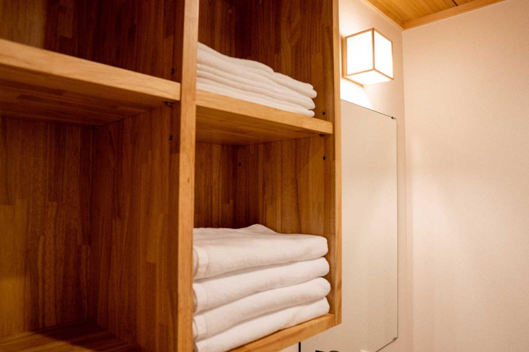 Bathroom 2, 瀬戸風月, Takamatsu