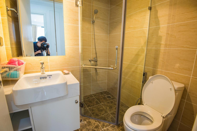 Bathroom 3, Hanoi D'Capitale Luxury Serviced Apartment, Cầu Giấy