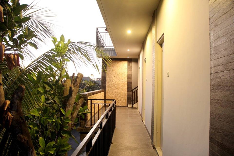 Others 4, Double A House, Badung