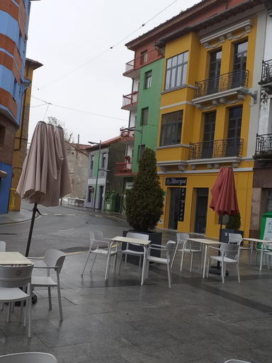 Others 2, Albergue La Plaza, Asturias