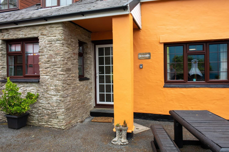 Others 3, Yetland Farm Holiday Cottages, Devon