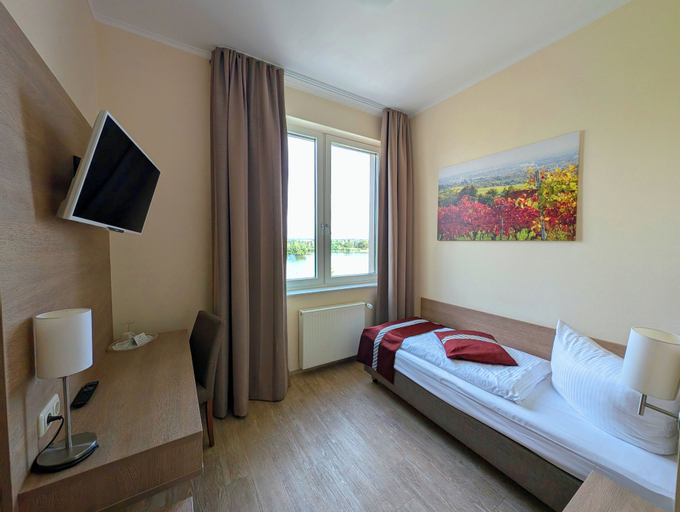 Bedroom 11