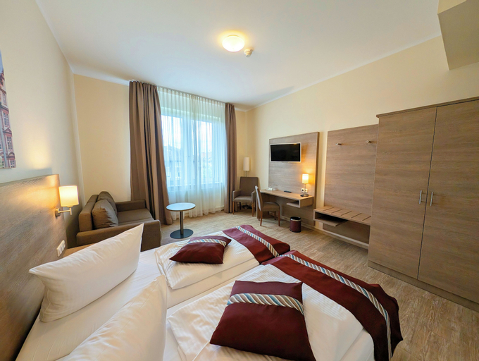 Bedroom 12