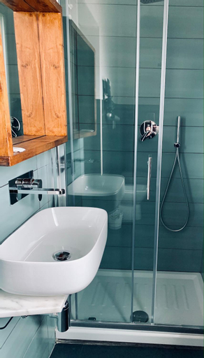 Others 4, Dolce Nera B&B, Terni