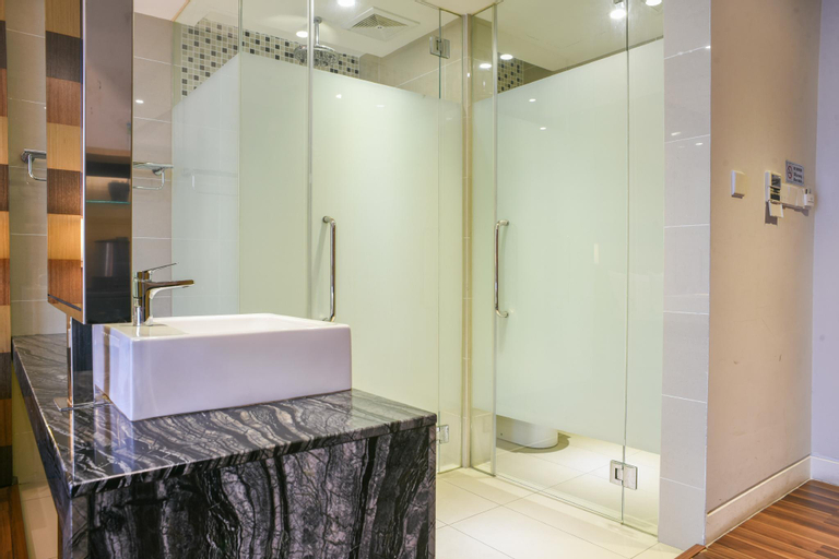 Bathroom 26