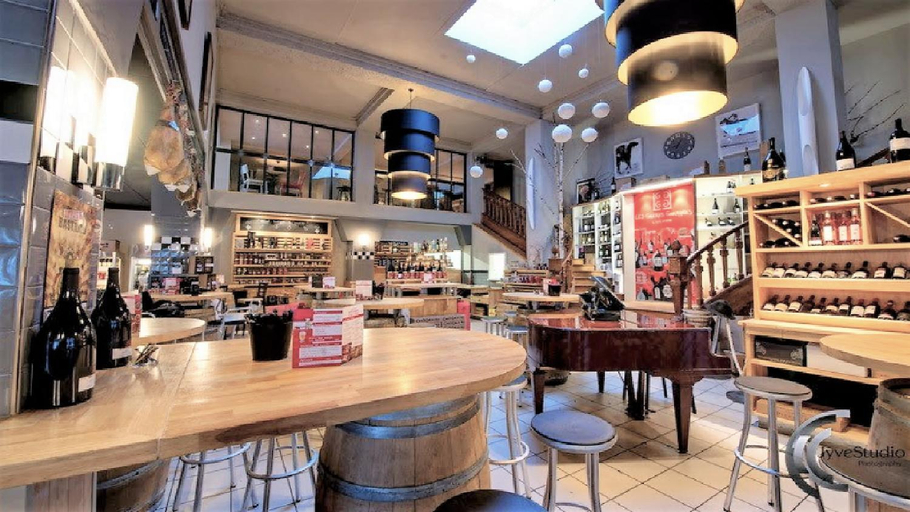 Food & Drinks 5, Charmant T2, hypercentre, calme, terrasse, parking, Haute-Garonne