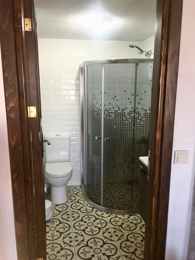 Bathroom 2, SARI KECI TAS OTEL, Gökçeada