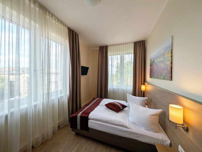 Bedroom 16