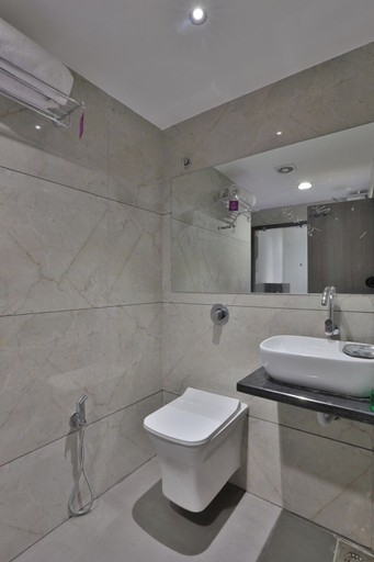 Bathroom 4, Hotel Legacy, Gandhinagar