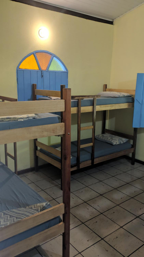 Others 5, Hostel Shangri-La, Maraú