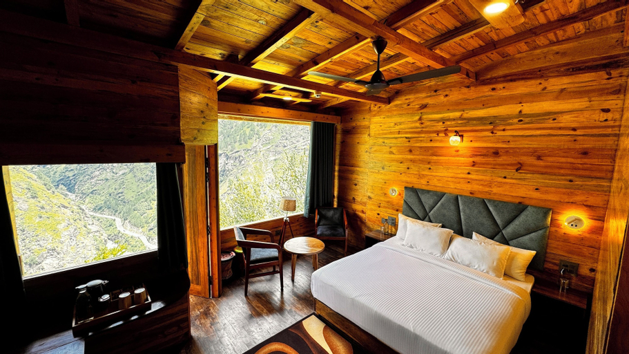 Blue Poppy Premier, Chamoli