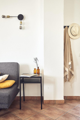 Others 5, Casas Sul, Vila do Bispo
