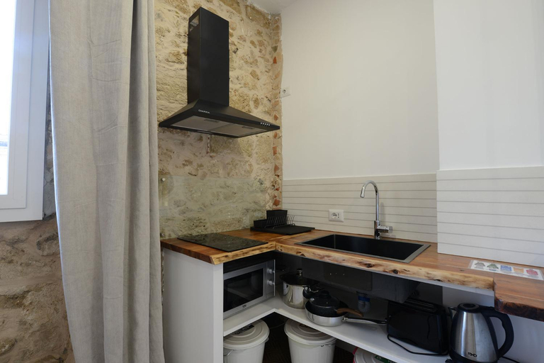 Others 5, Emperador, Sassari