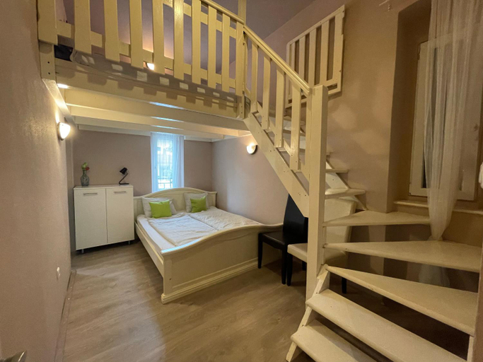 Others 3, Smeraldo Apartmanok Siofok, Siófok