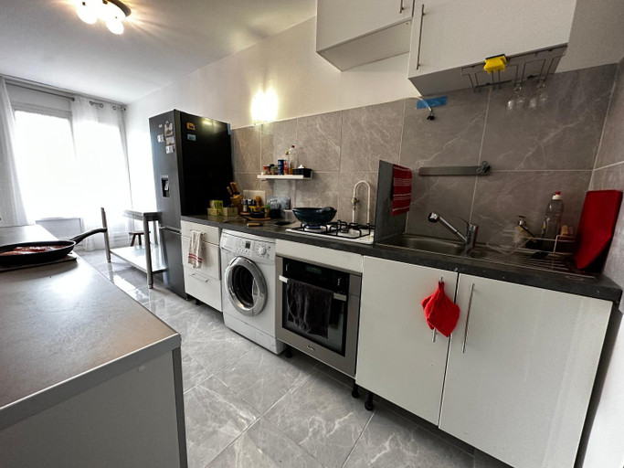 Kitchen 5, Les Domes du Parc 4e App T3 et T1 proche de toutes commodites, Puy-de-Dôme