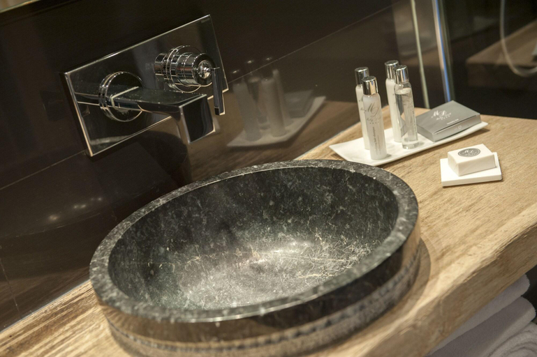 Bathroom 4, Hotel Lodges Moby Dick, Corse-du-Sud