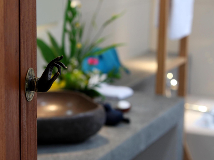 Bathroom 4