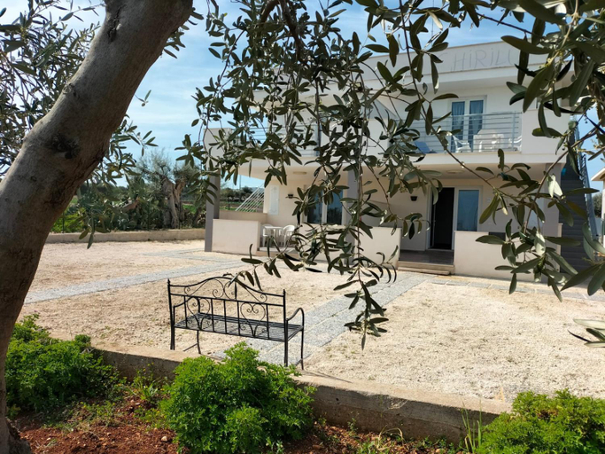 Others 3, Villa Chirilu, Bari
