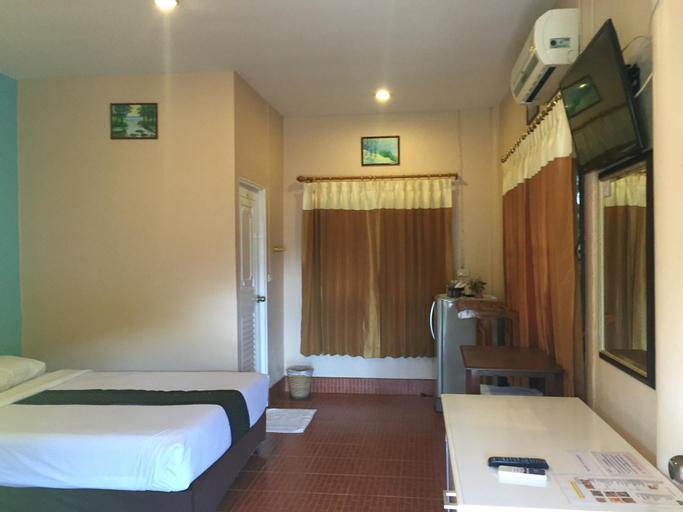 Bedroom 13