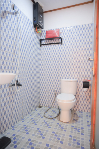 Bathroom 9