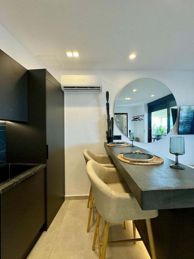 Others 4, BlueMotion - CityView, Attica