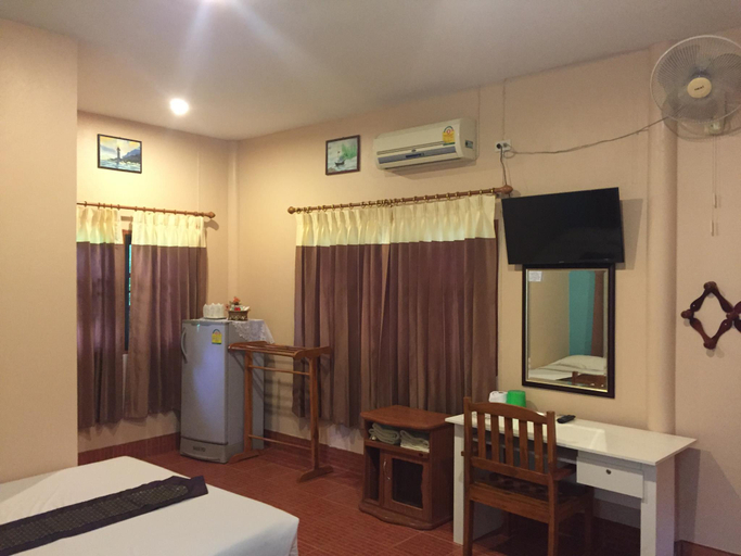 Bedroom 13