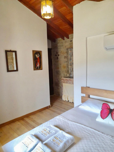 Others 5, SARI KECI TAS OTEL, Gökçeada