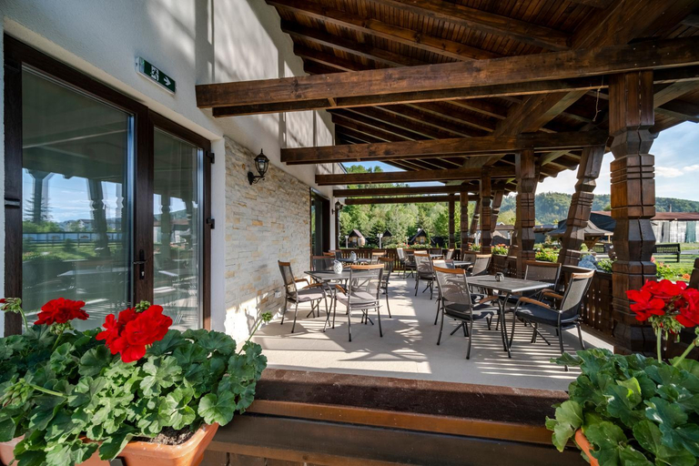 Food & Drinks 5, Niro Residence, Gura Humorului