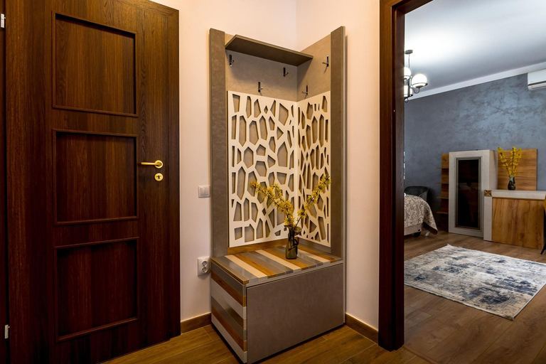 Others 5, Burebista Residence, Deva