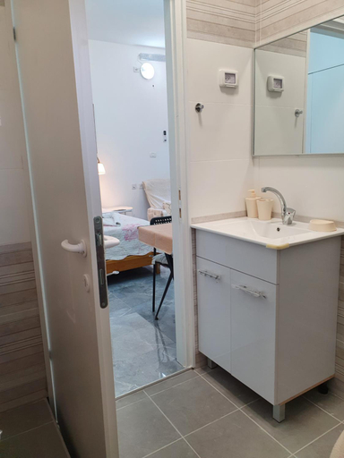 Bathroom 3, Carmela Studio