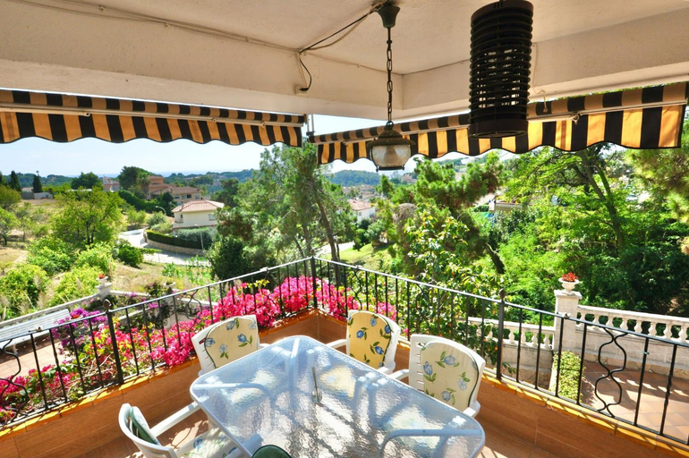 Balcony/terrace 5, Villa Dolcedo, Girona