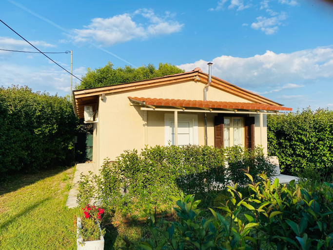 Others 5, The mansion of Dionisos and Dimitras 5, West Greece