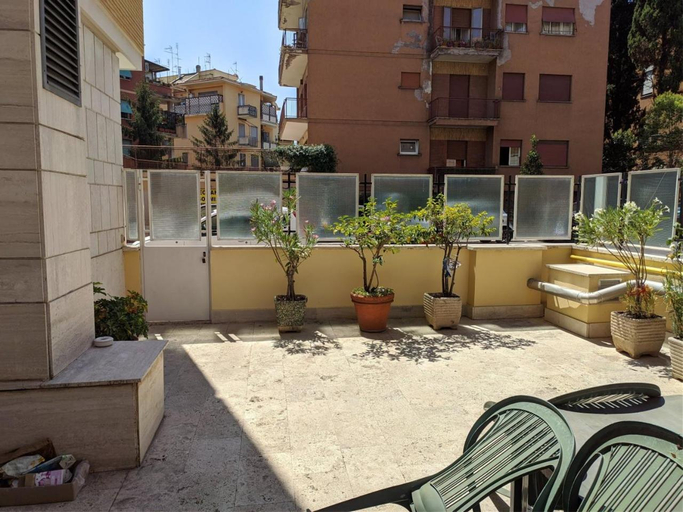 Others 4, SAN JUAN DE RIBERA, Casa per Ferie, Rome