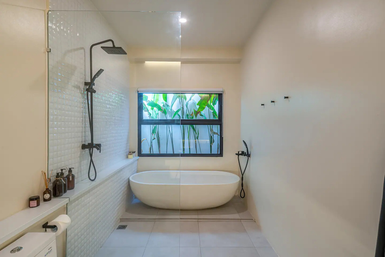 Bathroom 5, Villa Seseh Bliss - Beautiful Modern Tropical 2BR Villa in Seseh Beach, Badung