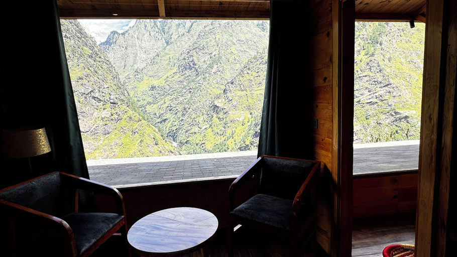 Others 5, Blue Poppy Premier, Chamoli