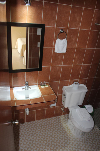 Bathroom 4, Hotel La Piramide Izamal, Izamal