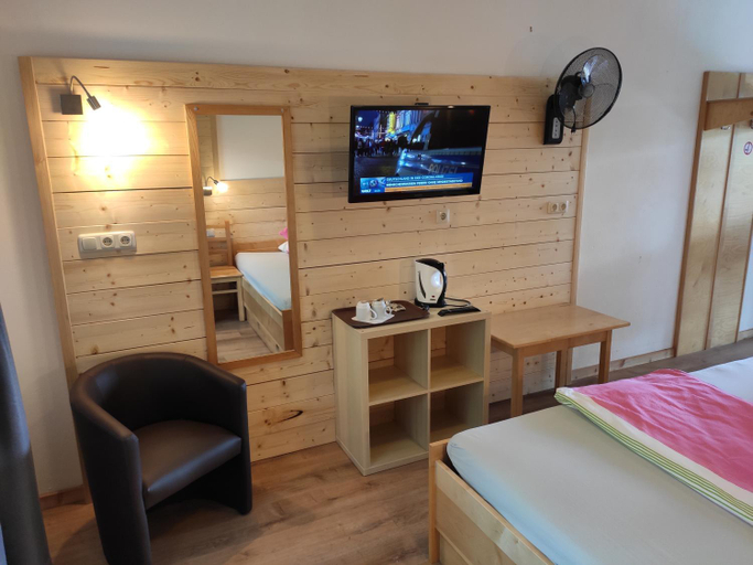 Others 3, Max Motel, Regensburg
