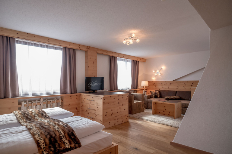Bedroom 3, Hotel Seefelderhof, Innsbruck Land